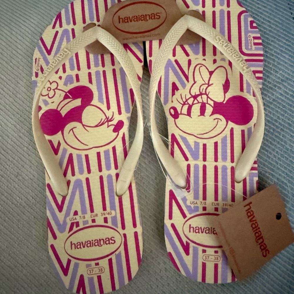 Havaianas Women’s Minnie Mouse Flip Flops in White, Pink & Purple 7/8
